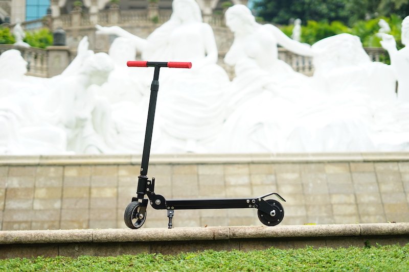 【Wheelive测评】经济实惠的电动滑板车，神行者X9-唯轮网